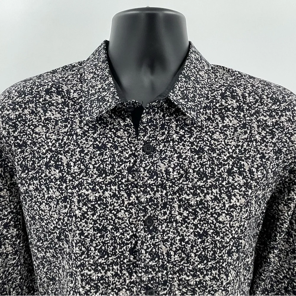 Guess Button-Down Slim Fit Shirt Size XS Black & White Speckled Granite Men’s XL
